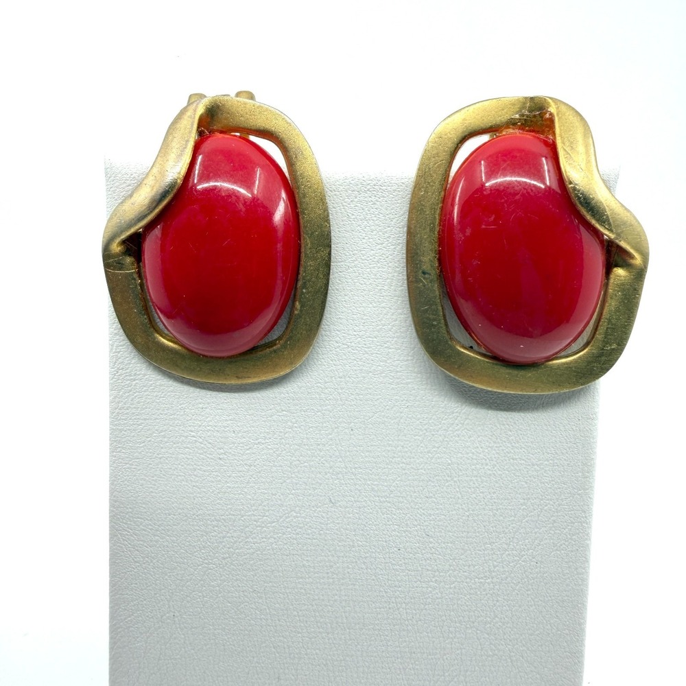 Gold Tone Red Cabochon Clip-On Earrings Retro Statement Modern Chic Jewelry